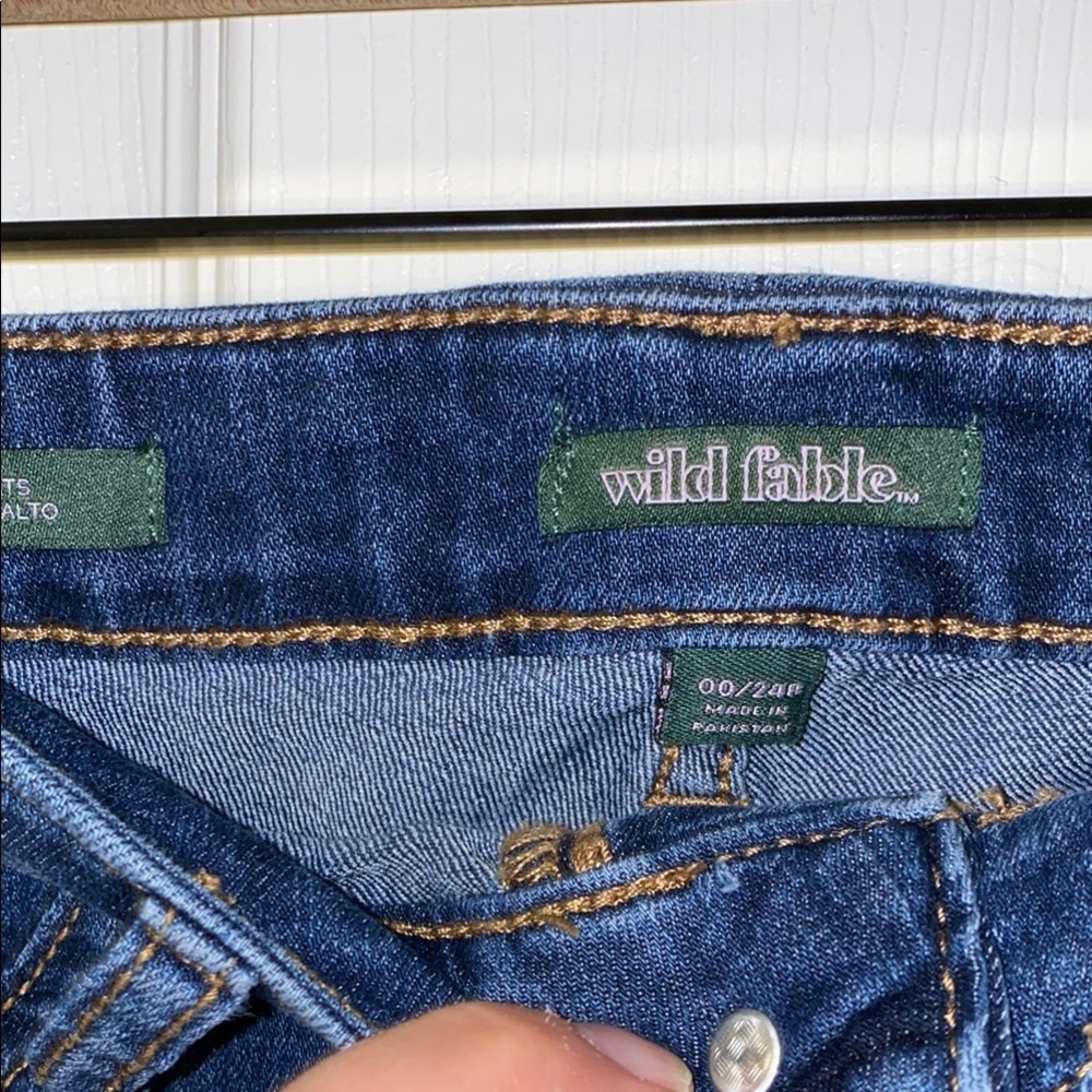 Wild Fable Blue Jean Shorts with Cuffed Hem and High-Waisted Fit Size 00 - Picture 2 of 7
